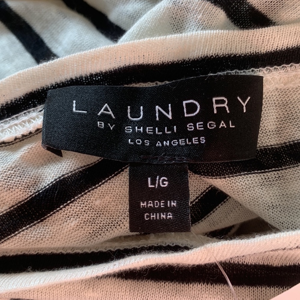 LAUNDRY - Picture 6 of 6